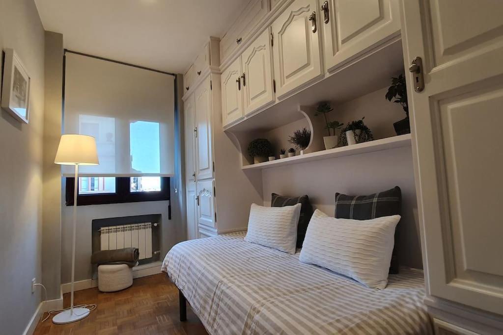 Moderno Apartamento En El Centro. El Carmen Wifi 希洪 外观 照片